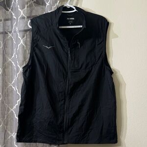 Hoka Skyflow Vest size XL